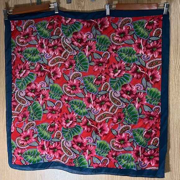 Silk Red/ Navy Hibiscus Palm Paisley Vintage Circa 80’s Scarf - Picture 1 of 6